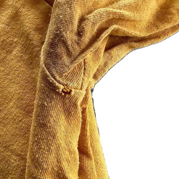 Gold UNI Panthers Short Sleeve TShirt Large - Picture 3 of 4